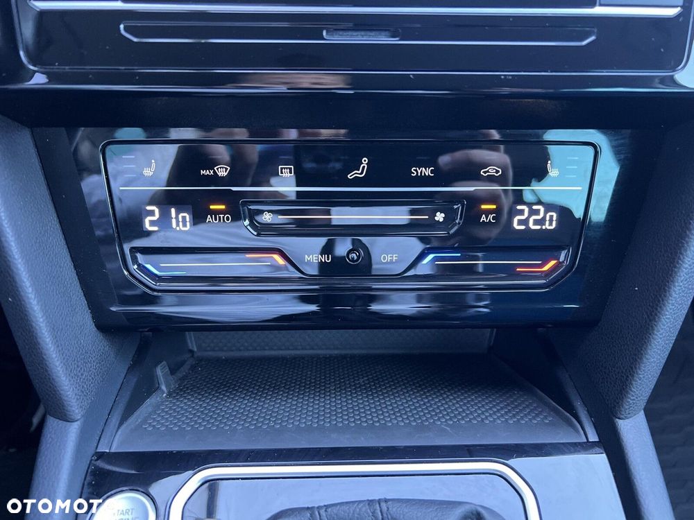 Volkswagen Passat - 20