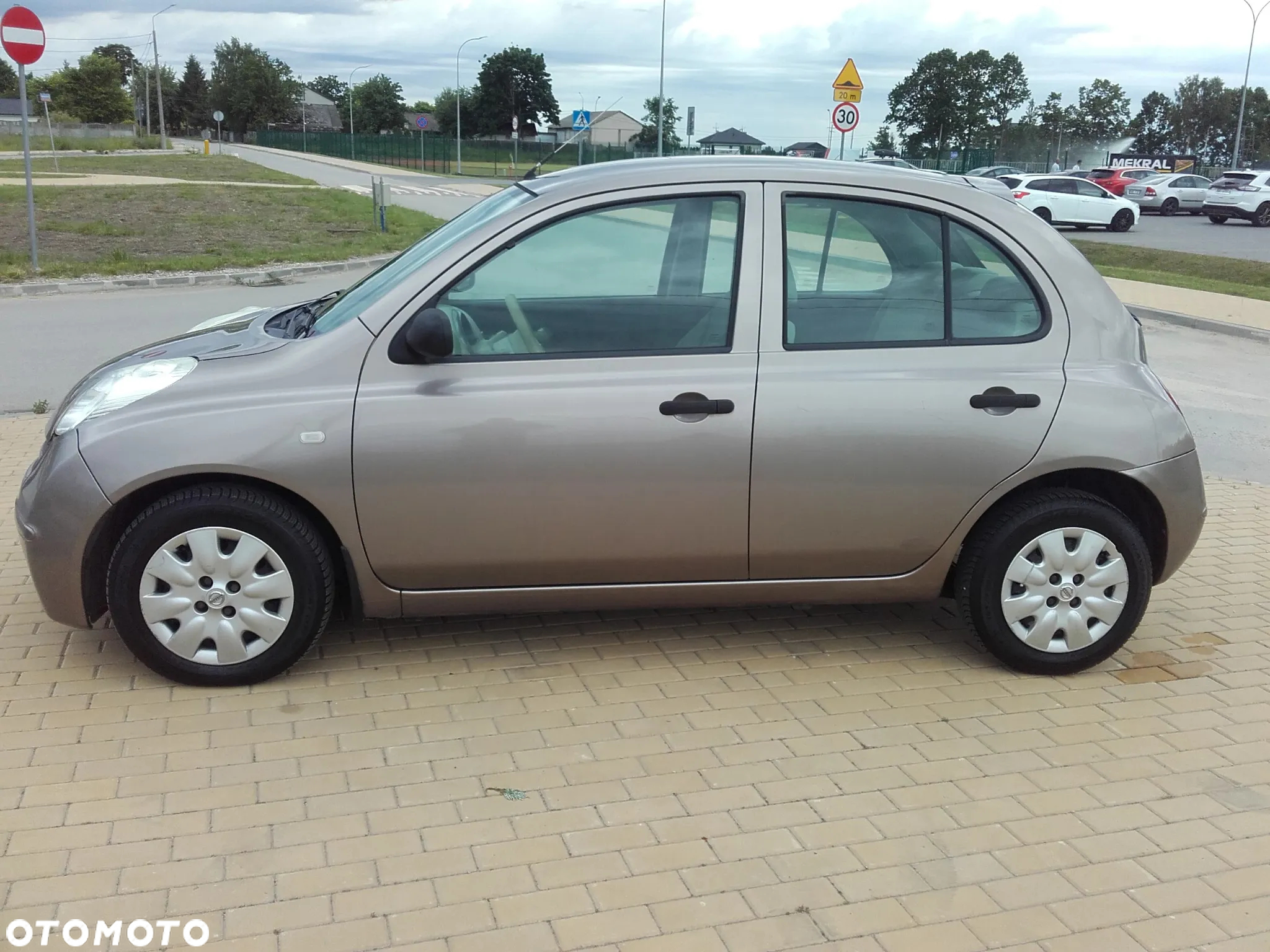 Nissan Micra 1.2 Visia AC/CD - 28