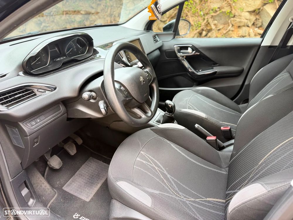 Peugeot 208 82 VTI Active - 10