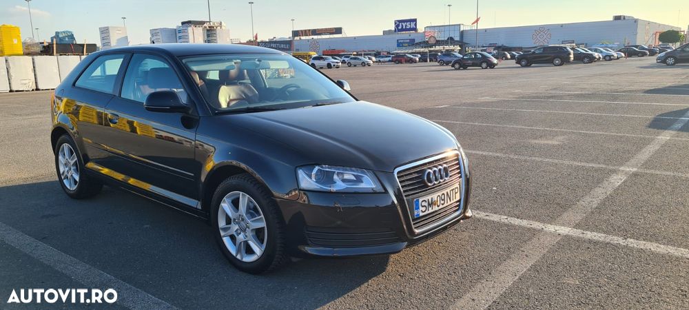 Audi A3 1.9 TDI DPF S tronic Ambiente - 1