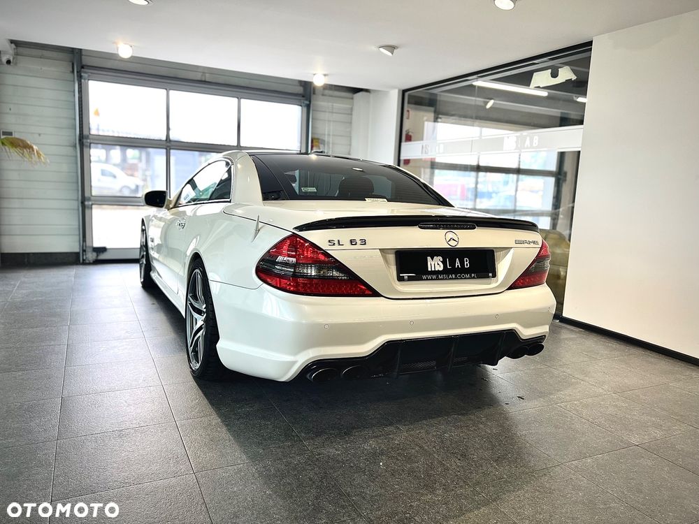 Mercedes-Benz SL 63 AMG - 3