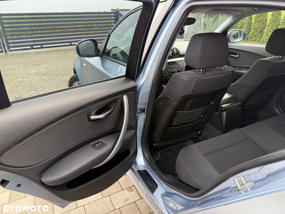 BMW Seria 1 116i - 15