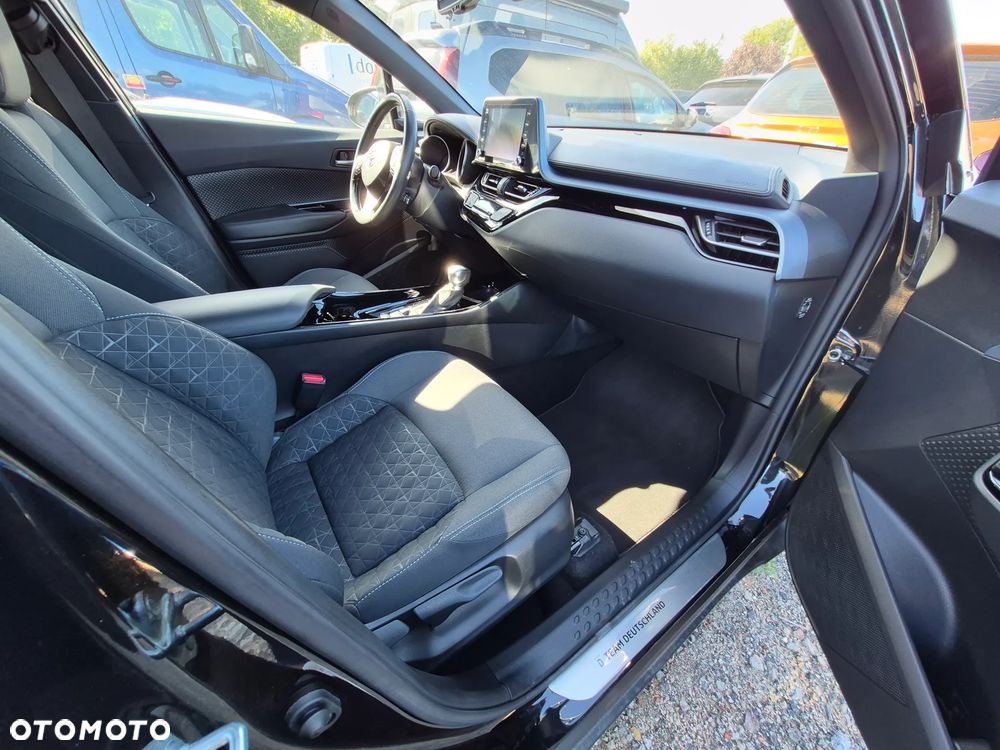 Toyota C-HR - 14