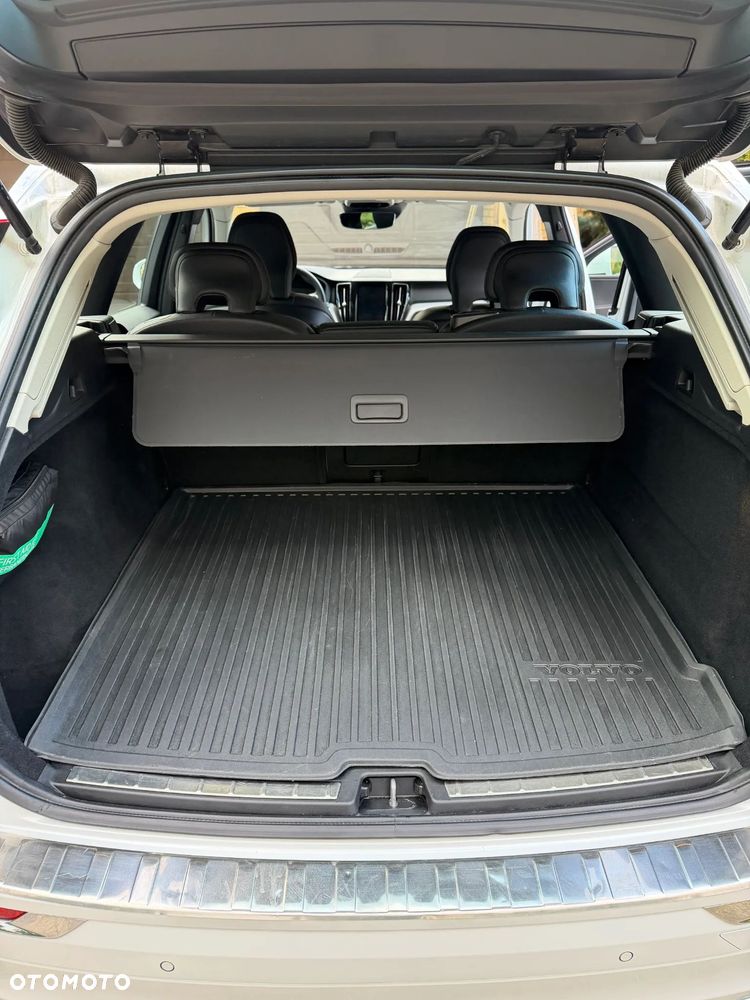 Volvo XC 60 D5 SCR AWD Inscription - 15