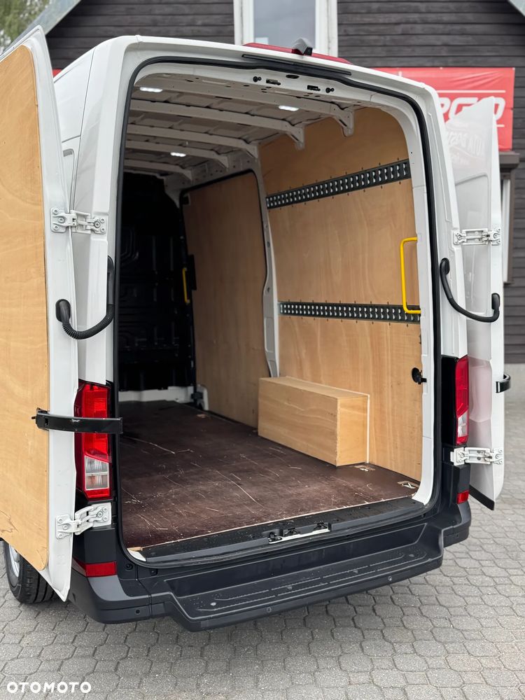 Volkswagen CRAFTER - 10