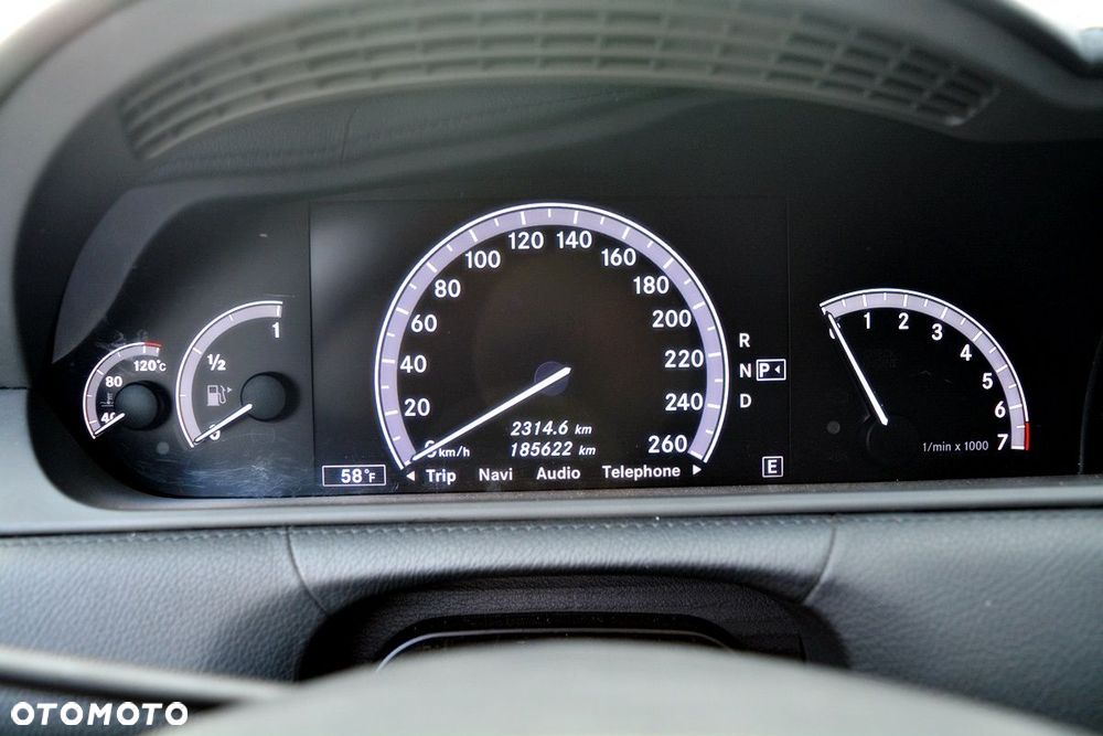 Mercedes-Benz CL 500 4Matic (BlueEFFICIENCY) 7G-TRONIC - 17