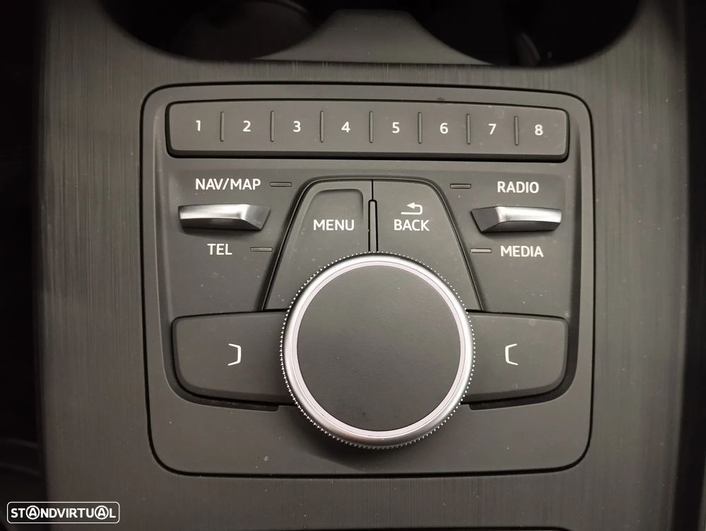 Audi A4 40 TDI S tronic - 30