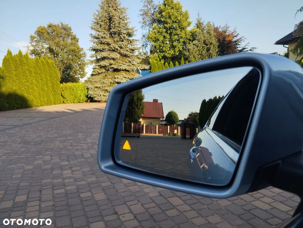 Mercedes-Benz Klasa C 350 CGI BlueEff - 30