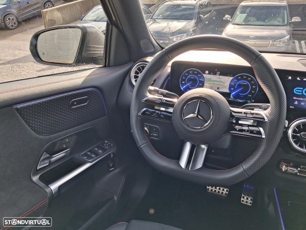Mercedes-Benz EQB - 17
