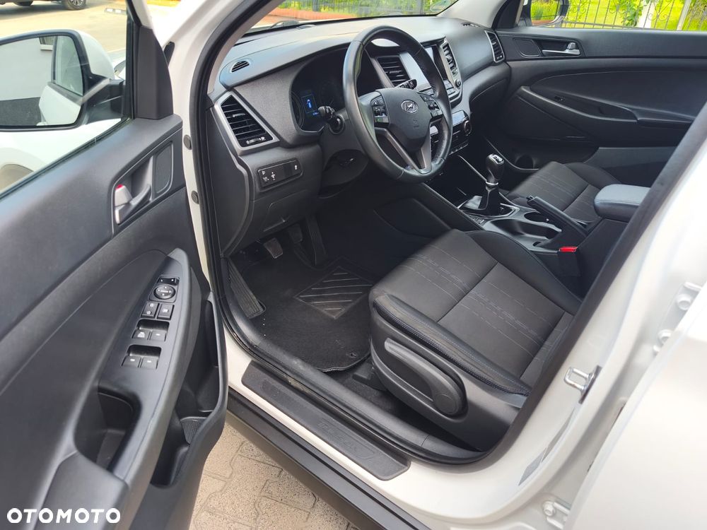 Hyundai Tucson 1.6 GDi 2WD Select - 9
