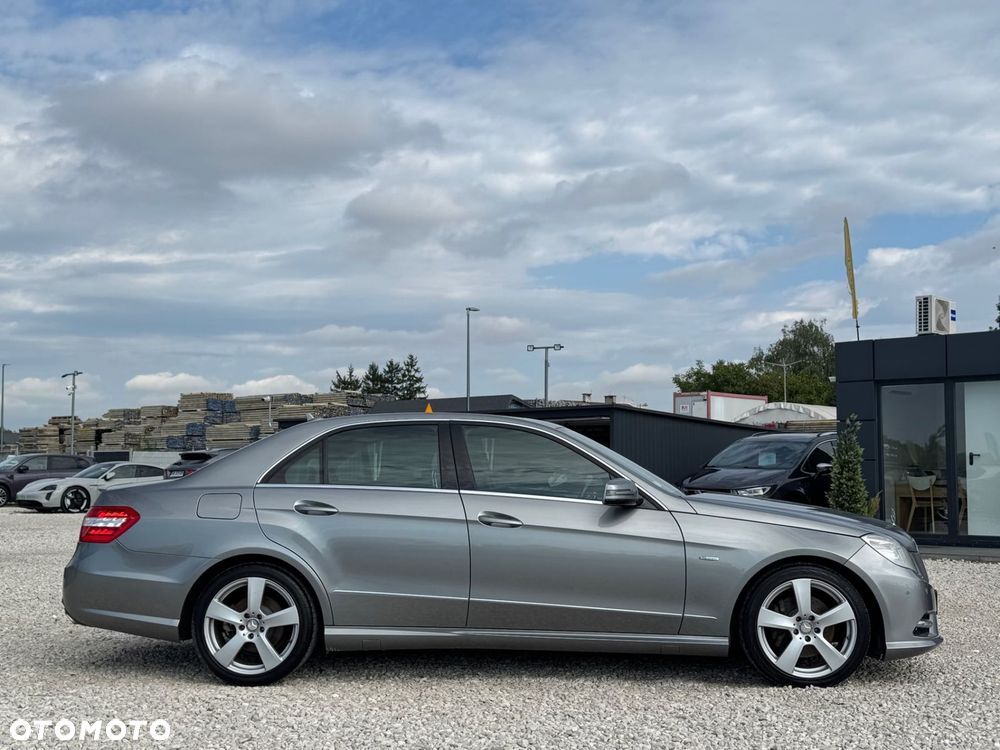 Mercedes-Benz Klasa E 350 4Matic BlueEFFICIENCY 7G-TRONIC Avantgarde - 4