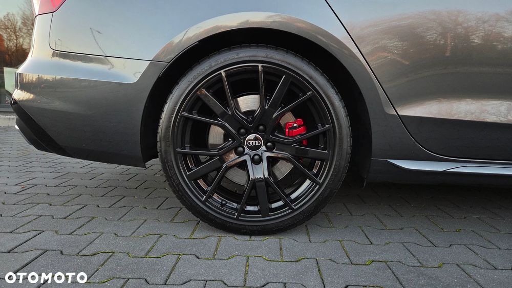 Audi A4 Avant 45 TFSI quattro S tronic - 30