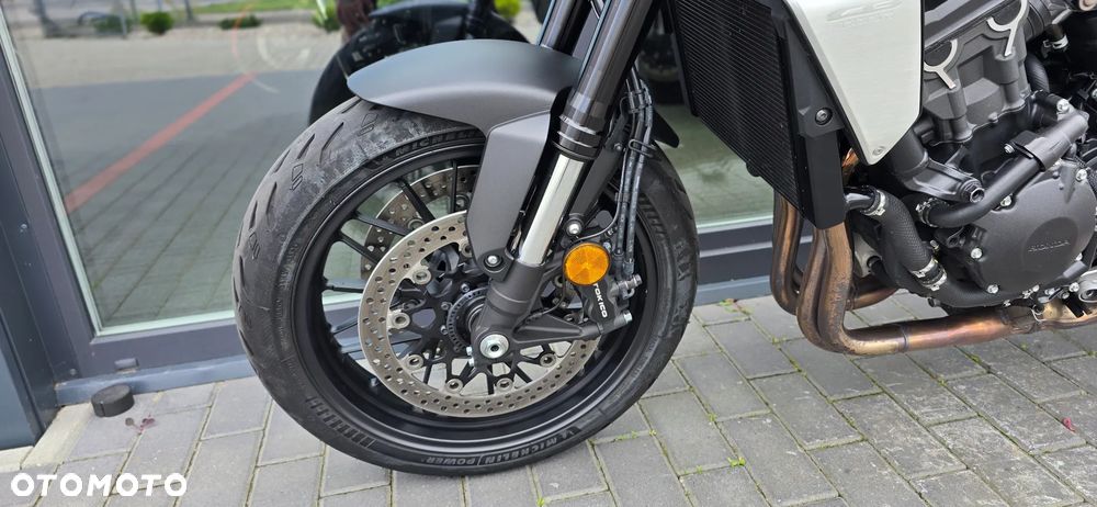 Honda CB - 30