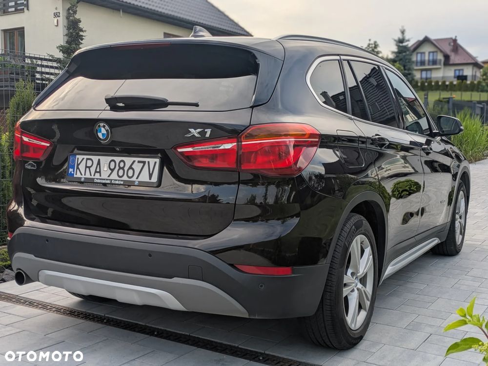 BMW X1 xDrive18d xLine - 6