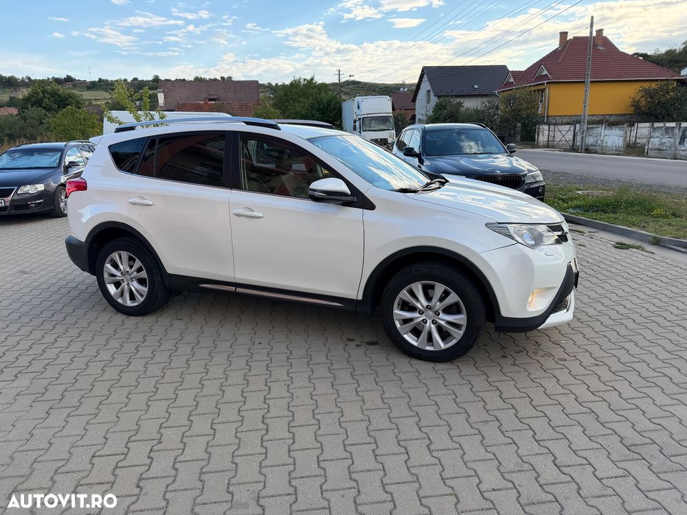 Toyota RAV4 2.0 D-4D 4x4 Edition S - 3