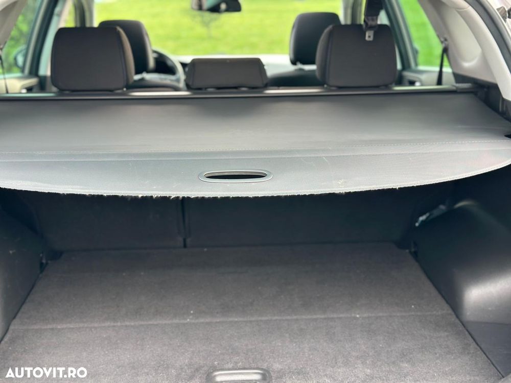 Hyundai Tucson 2.0 CRDI 4WD Automatik Style - 27