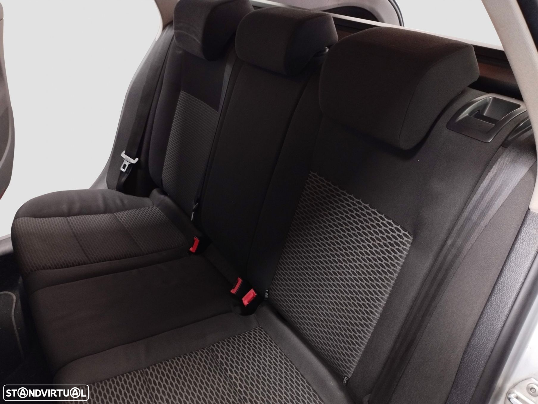 VW Golf Variant 1.6 TDi Confortline - 8