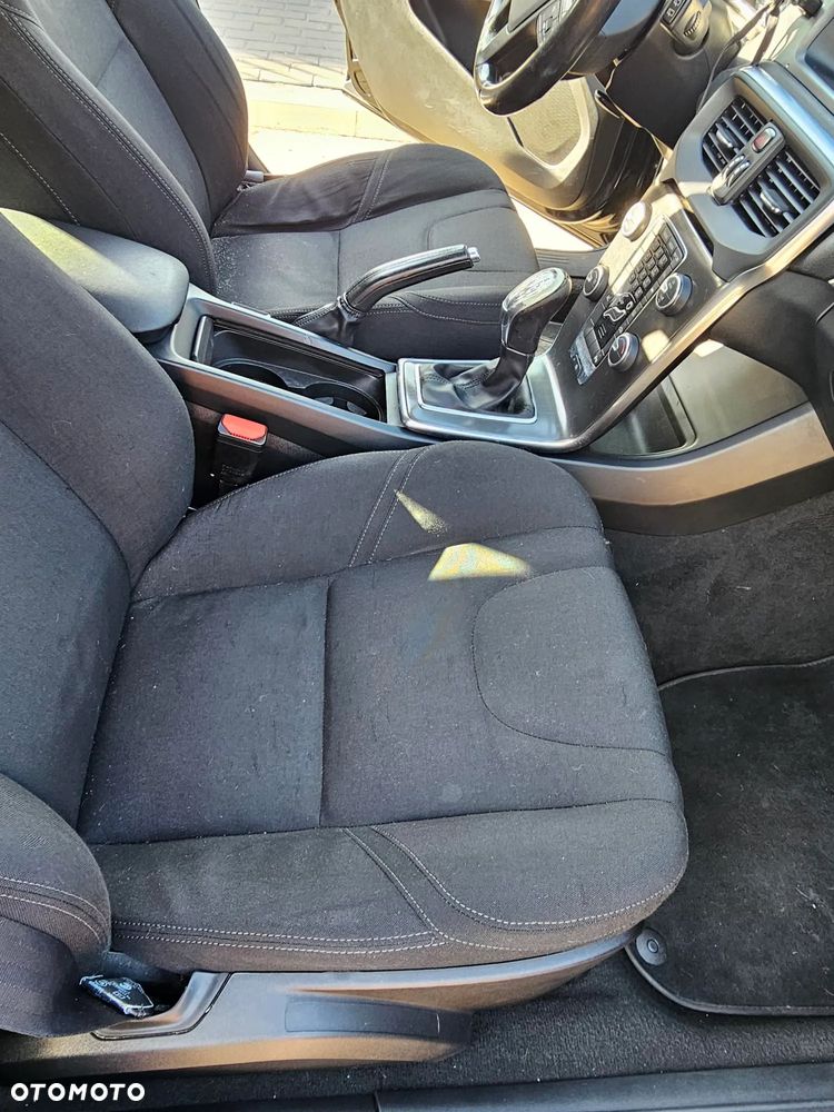 Volvo V40 D3 - 4
