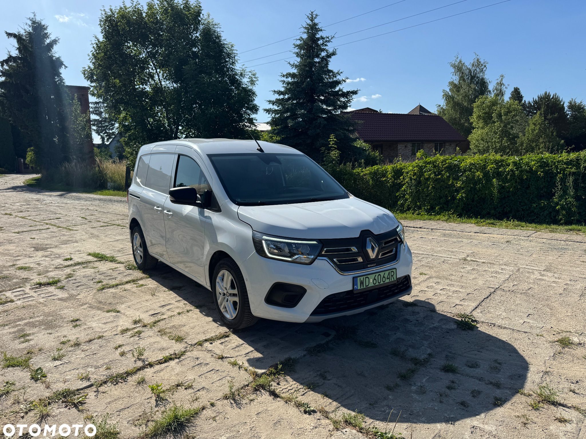 Renault Kangoo E-Tech Equilibre EV45 (22kW) - 1