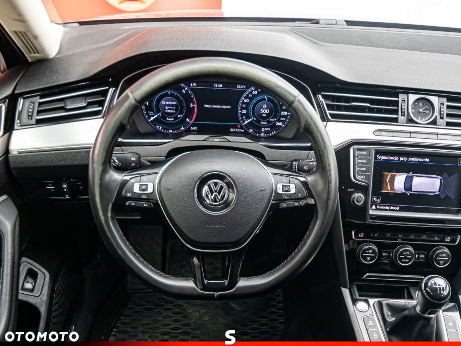 Volkswagen Passat 2.0 TDI BMT Highline - 11