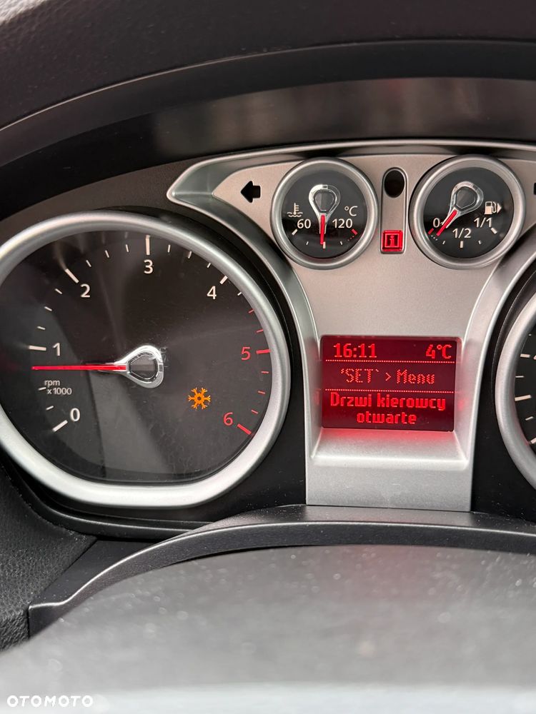 Ford Kuga 2.0 TDCi 4x4 Trend - 12