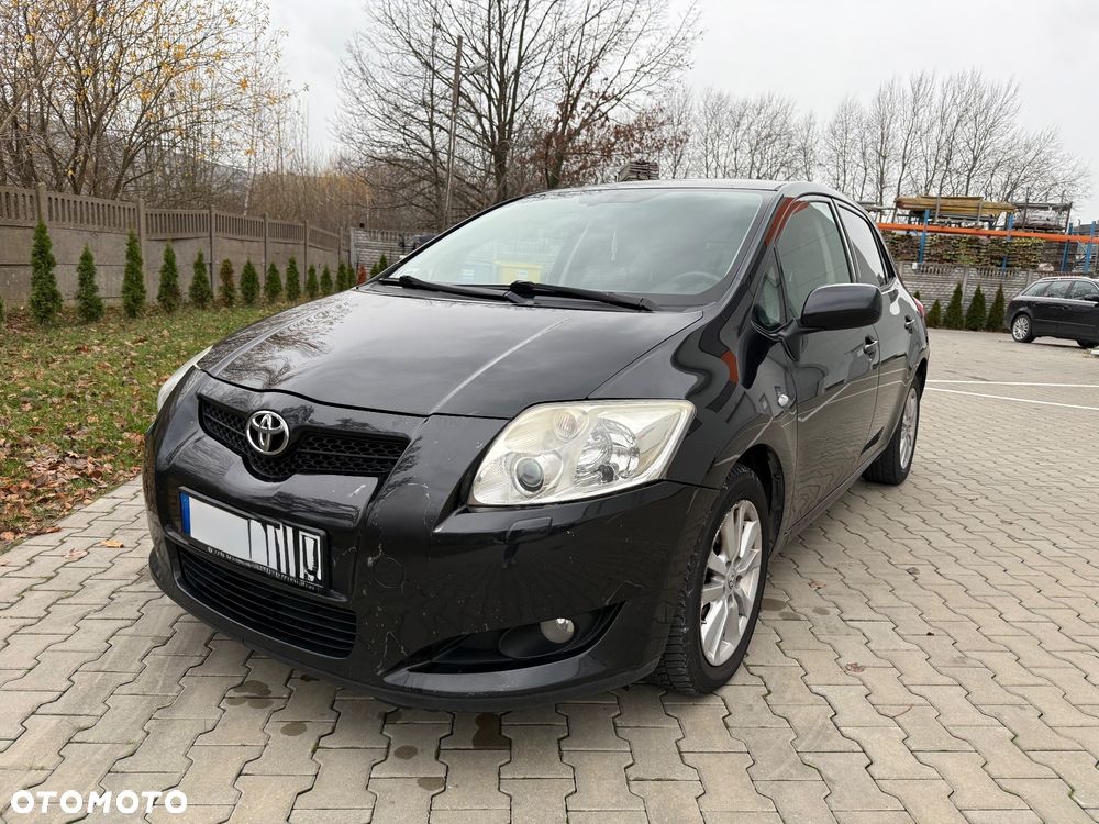 Toyota Auris 2.0 D-4D Luna - 1