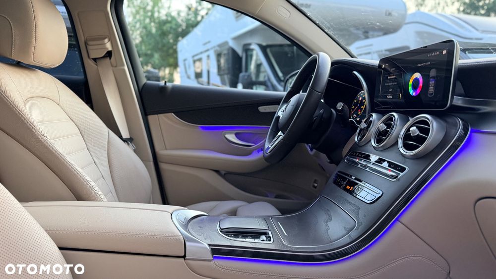 Mercedes-Benz GLC - 22