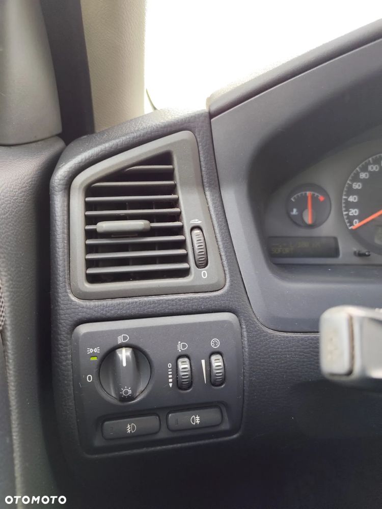 Volvo S60 2.4 D5 - 16