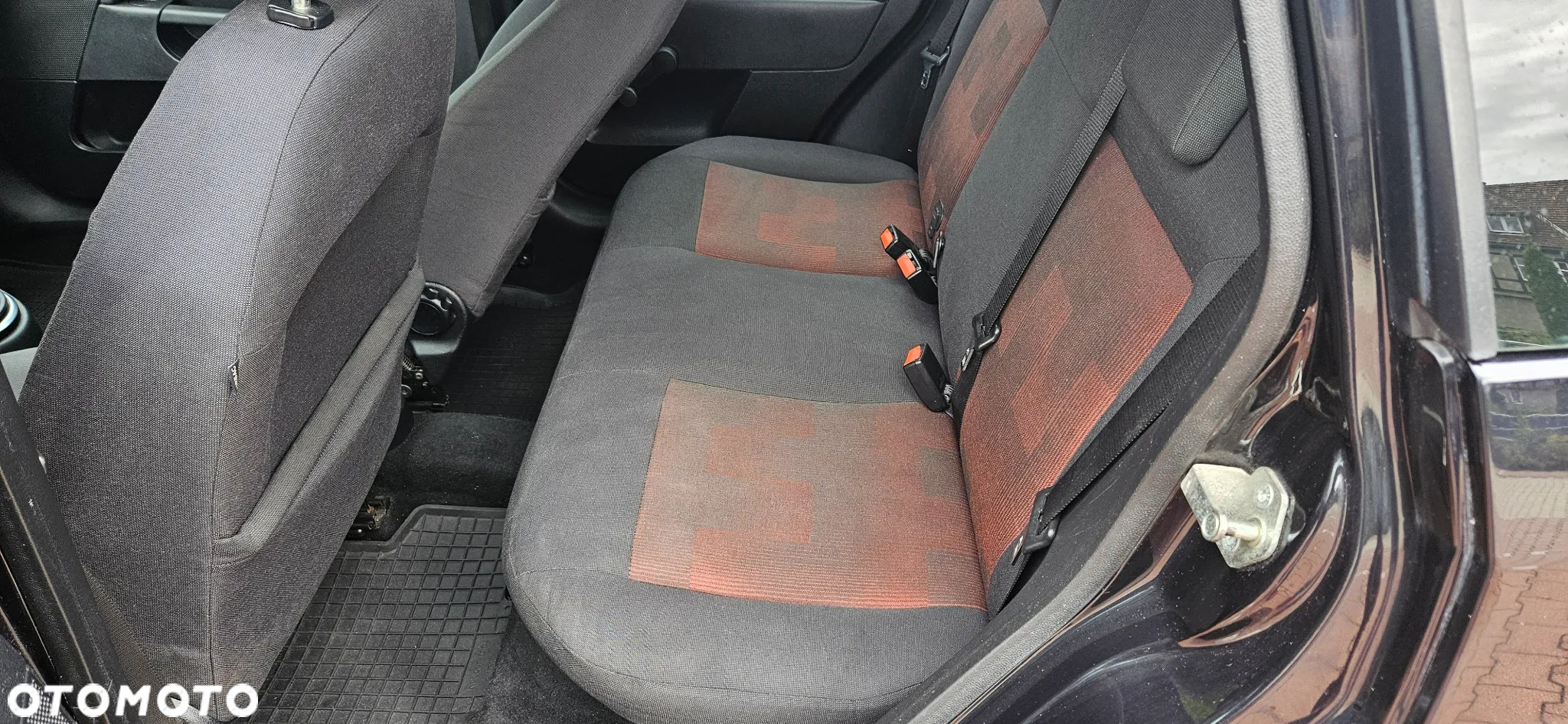 Ford Fiesta 1.4 - 9