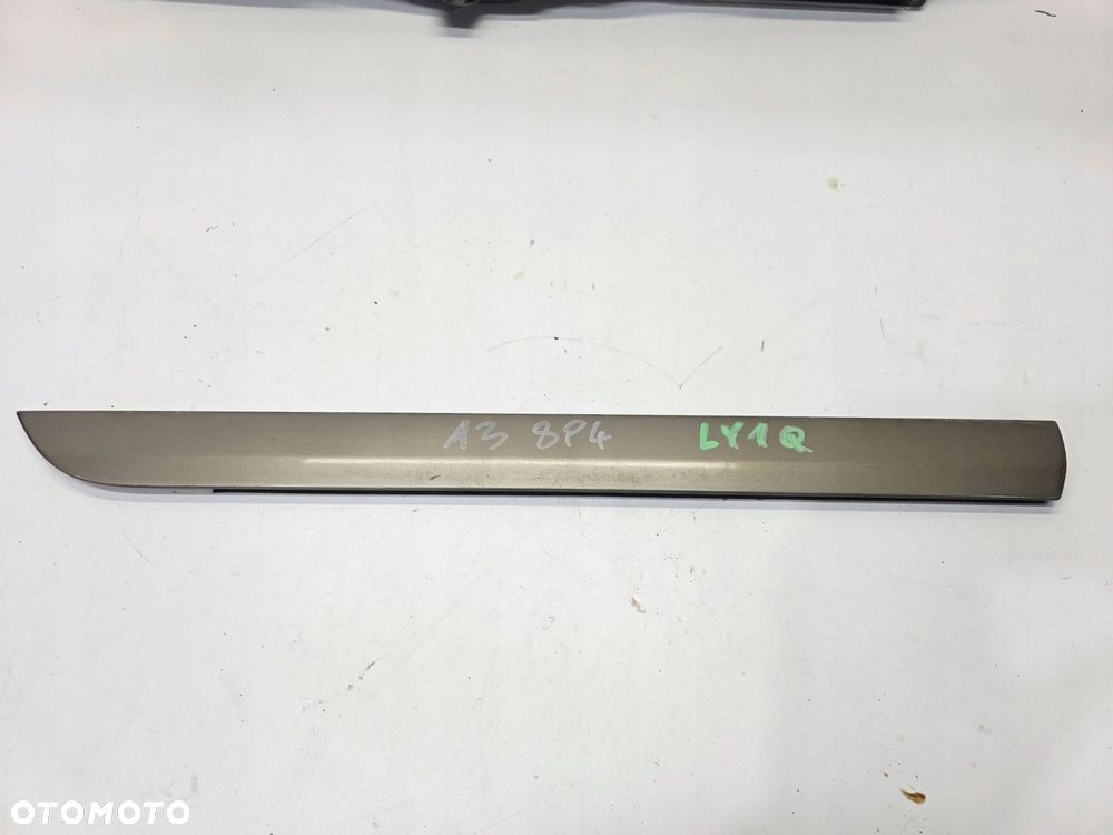 LISTWA DOLNA DRZWI PRAWY TYŁ AUDI A3 8P 8P4 SPORTBACK LY1Q - 1