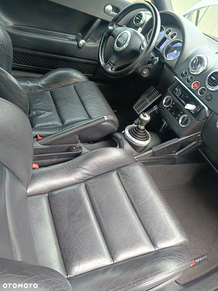 Audi TT Coupé 1.8T - 12