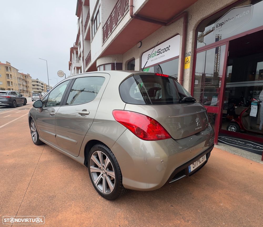 Peugeot 308 1.6 e-HDi Allure CMP6 - 2