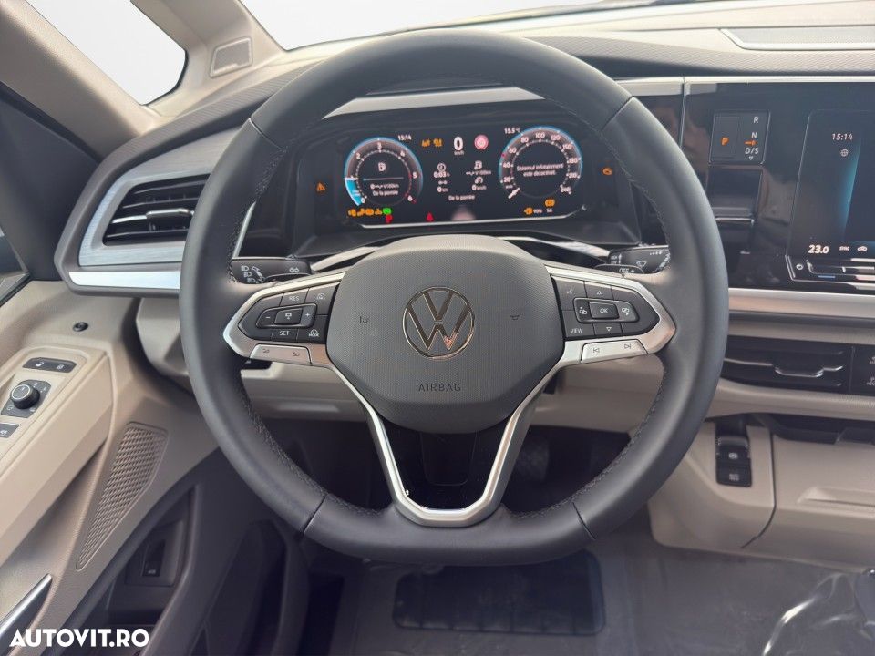Volkswagen Multivan - 12