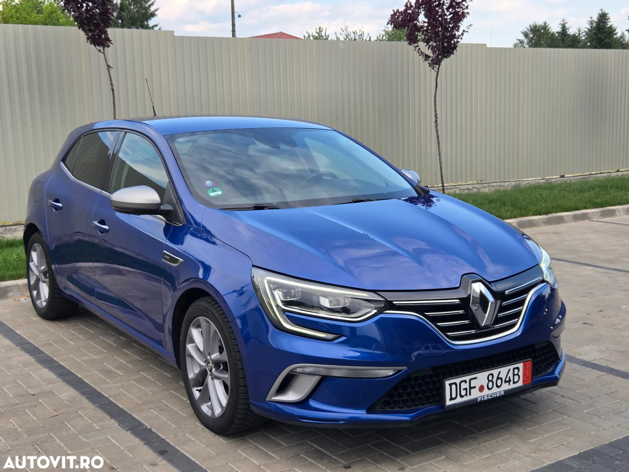 Renault Megane ENERGY TCe Zen - 29