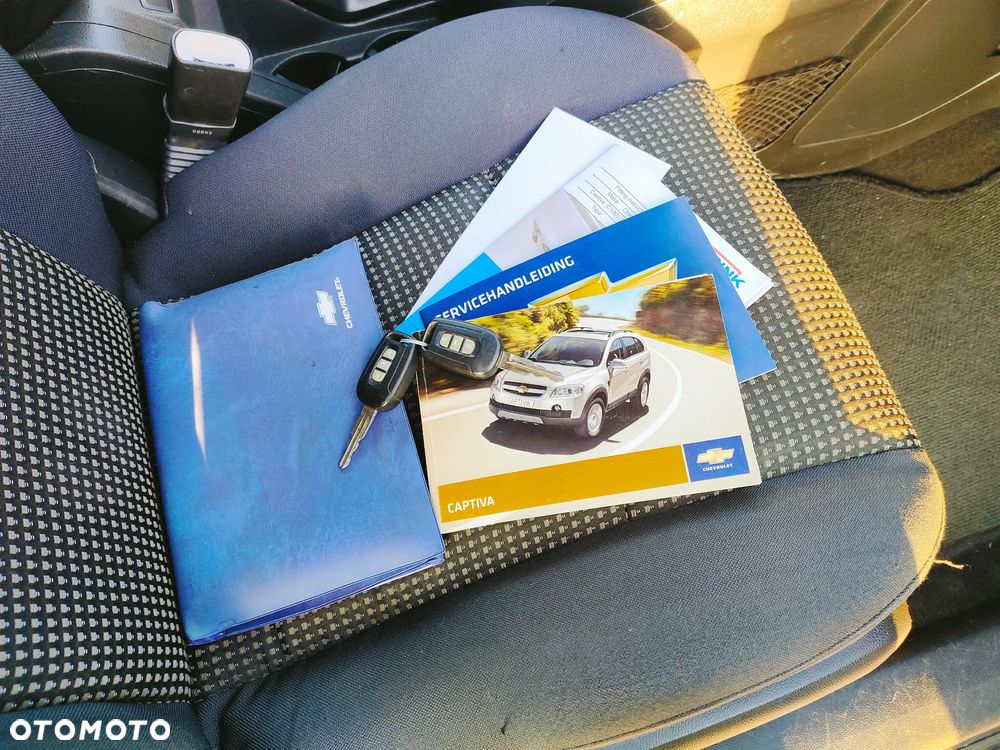 Chevrolet Captiva 2.4 2WD 7 Sitzer LS - 23