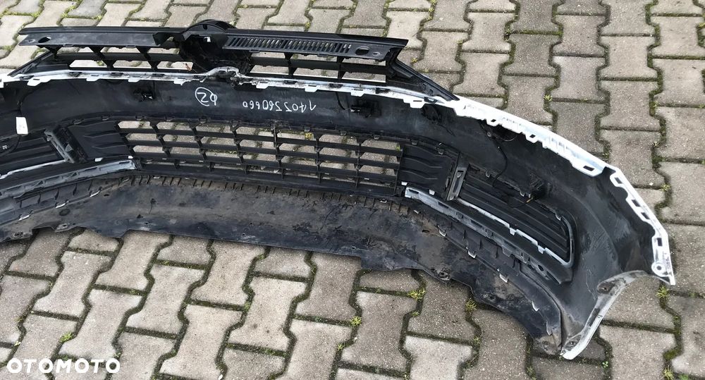 VW Touran 5TA zderzak przód przedni L0K1 - 4