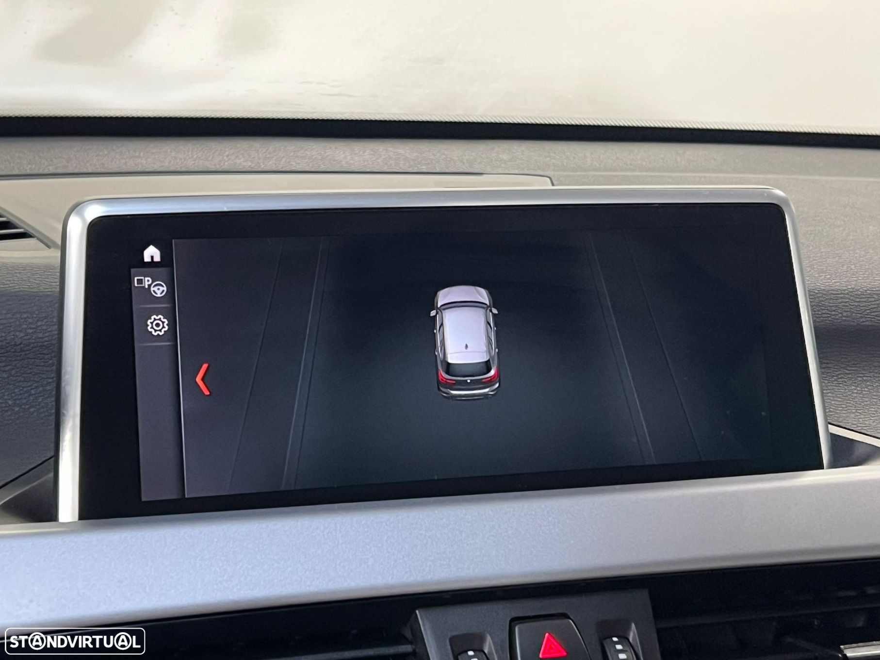BMW X1 25 e xDrive Corporate Edition - 11