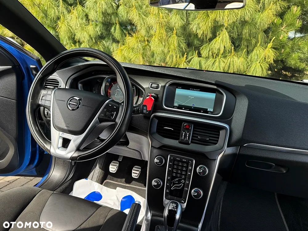 Volvo V40 D2 RDesign - 31