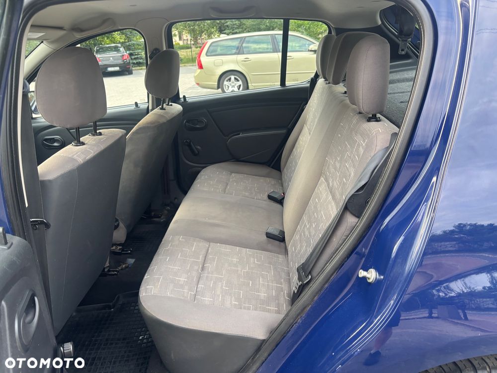 Dacia Sandero - 16