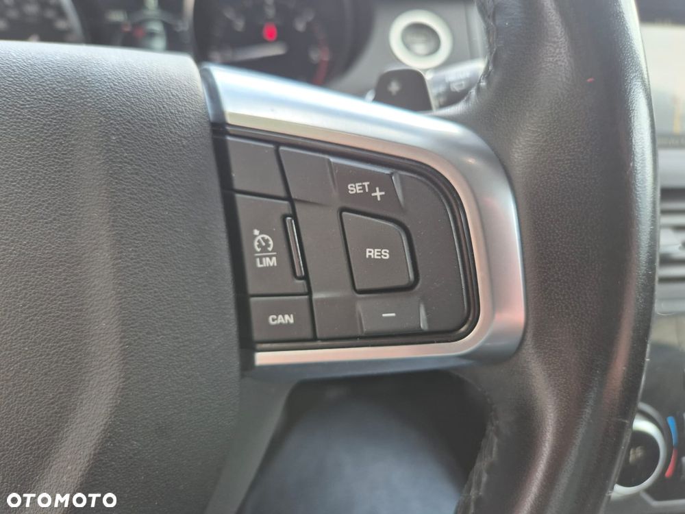 Land Rover Discovery Sport TD4 Pure - 25