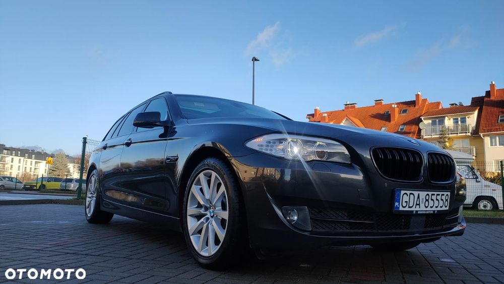 BMW Seria 5 525d Sport-Aut - 7