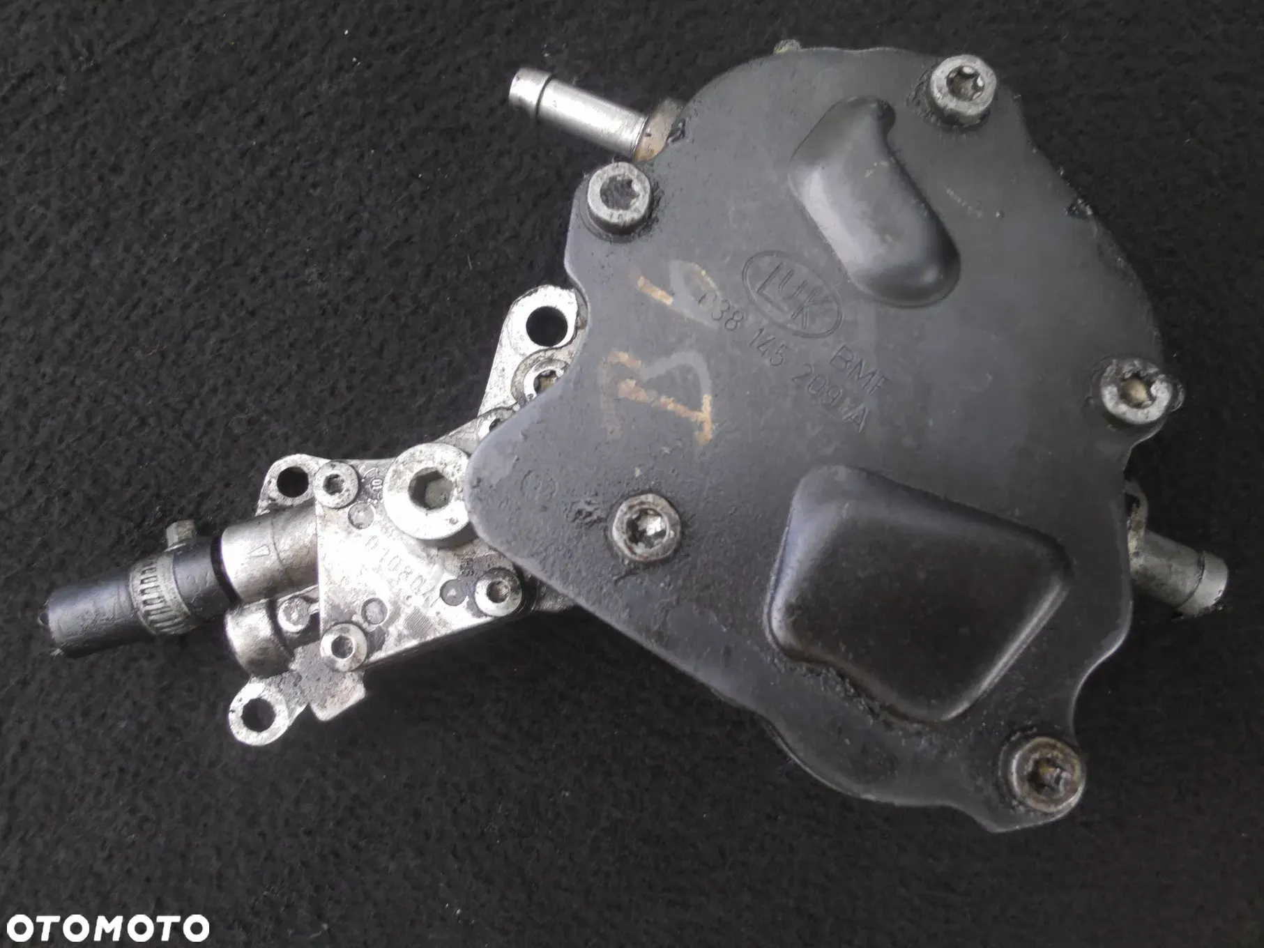 1.9 2.0 TDI POMPA VACUM PODCIŚNIENIA 038145209A VW GOLF IV PASSAT B5 B6 AUDI A3 8L A4 B6 A6 C5 SEAT SKODA FORD GALAXY POSIADAM 5SZT - 8