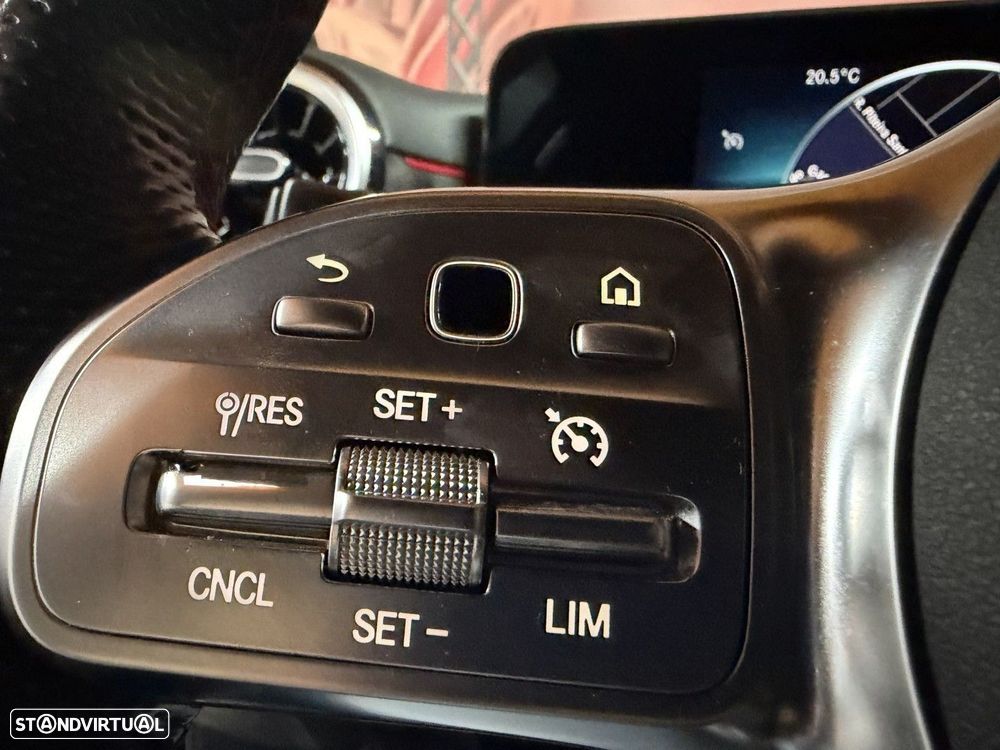 Mercedes-Benz A 180 Advanced AMG Line - 19