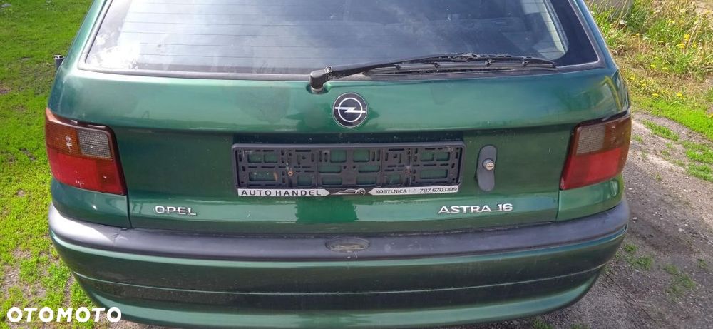 Klapa bagażnika Opel Astra I Z369 - 1