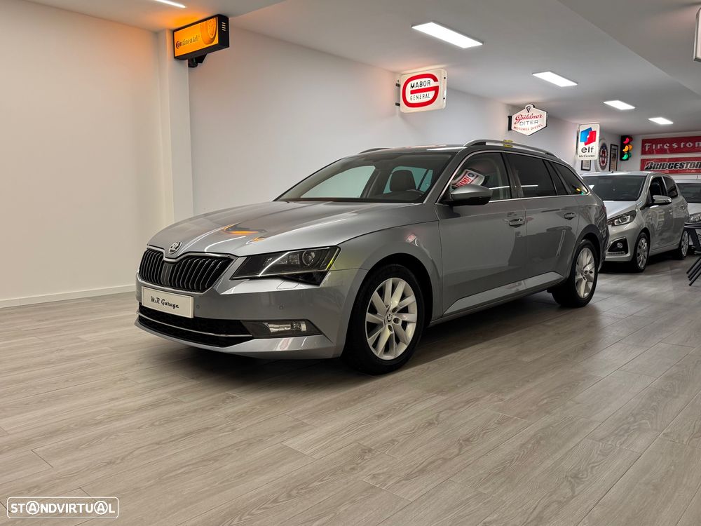 Skoda Superb Break 2.0 TDI Style DSG - 27