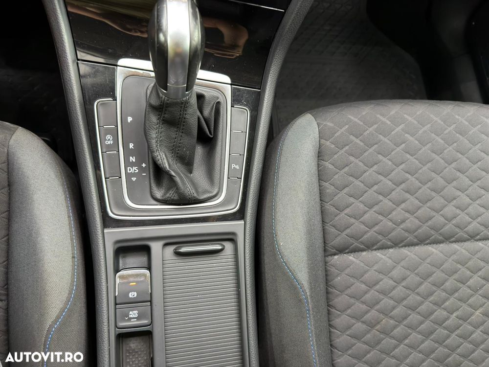 Volkswagen Golf 1.6 TDI SCR DSG Join - 31