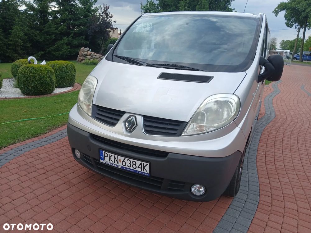 Renault TRAFIC - 8
