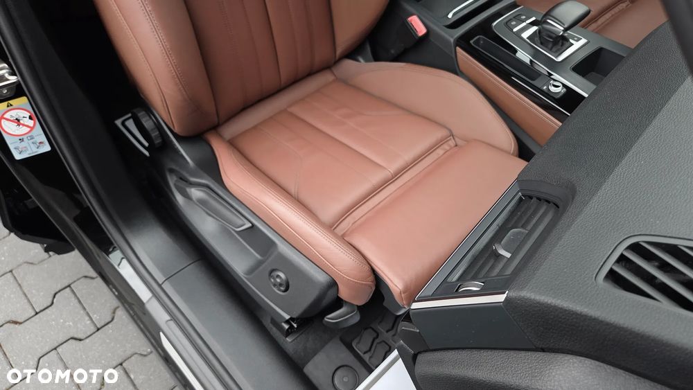Audi Q5 55 TFSIe quattro S tronic S line - 11