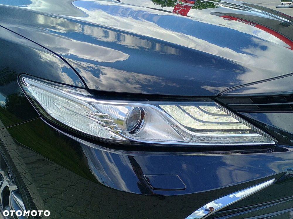 Toyota Camry 2.5 Hybrid Executive CVT - 9