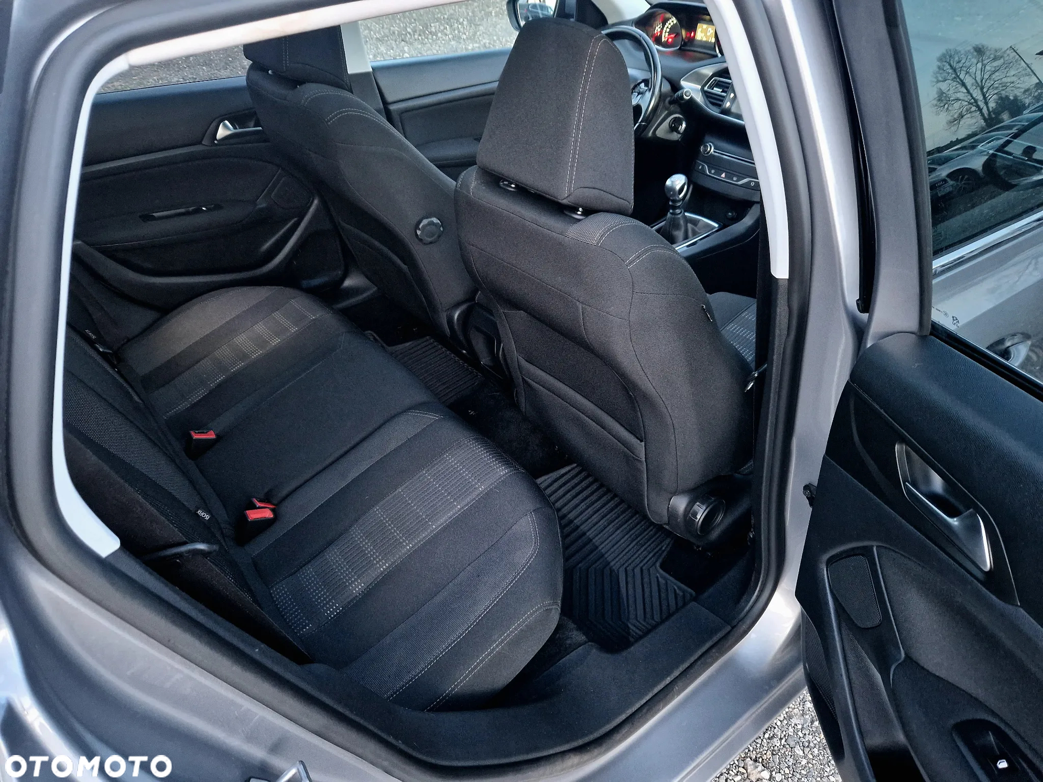 Peugeot 308 - 25